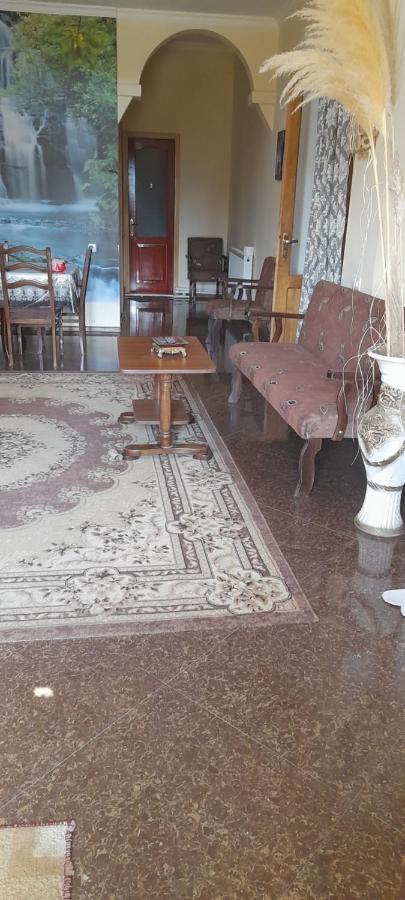 Nona Guest House Shilda Luaran gambar