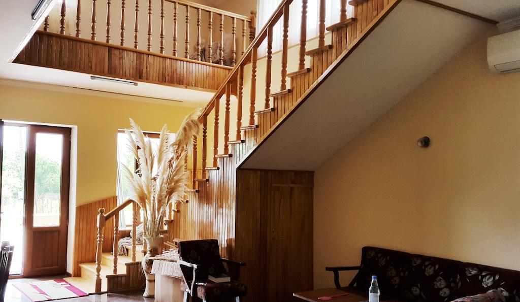Nona Guest House Shilda Luaran gambar