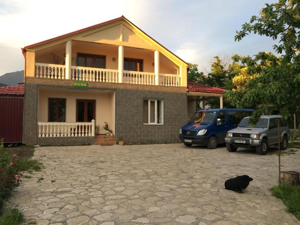Nona Guest House Shilda Luaran gambar